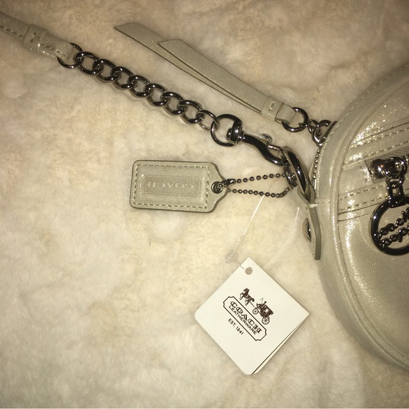 AUTHENTIC Coach Poppy Leather Crossbody Bag/Purse - Picture 5 of 7